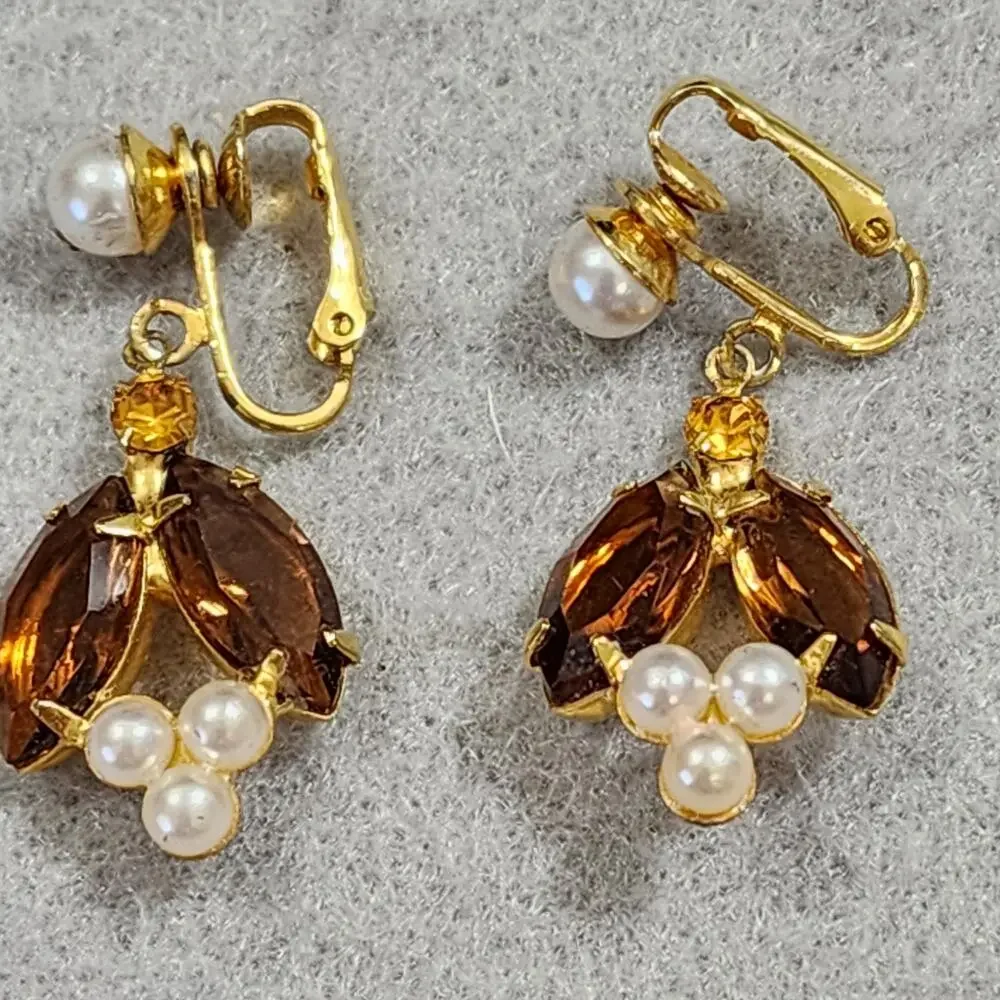 Crystal Necklace Clip-On Earrings Kenneth Jay Lane Three Strand Faux Pearl Brown